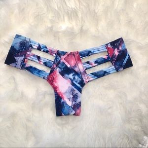 iheart raves blue/pink galaxy festival booty short